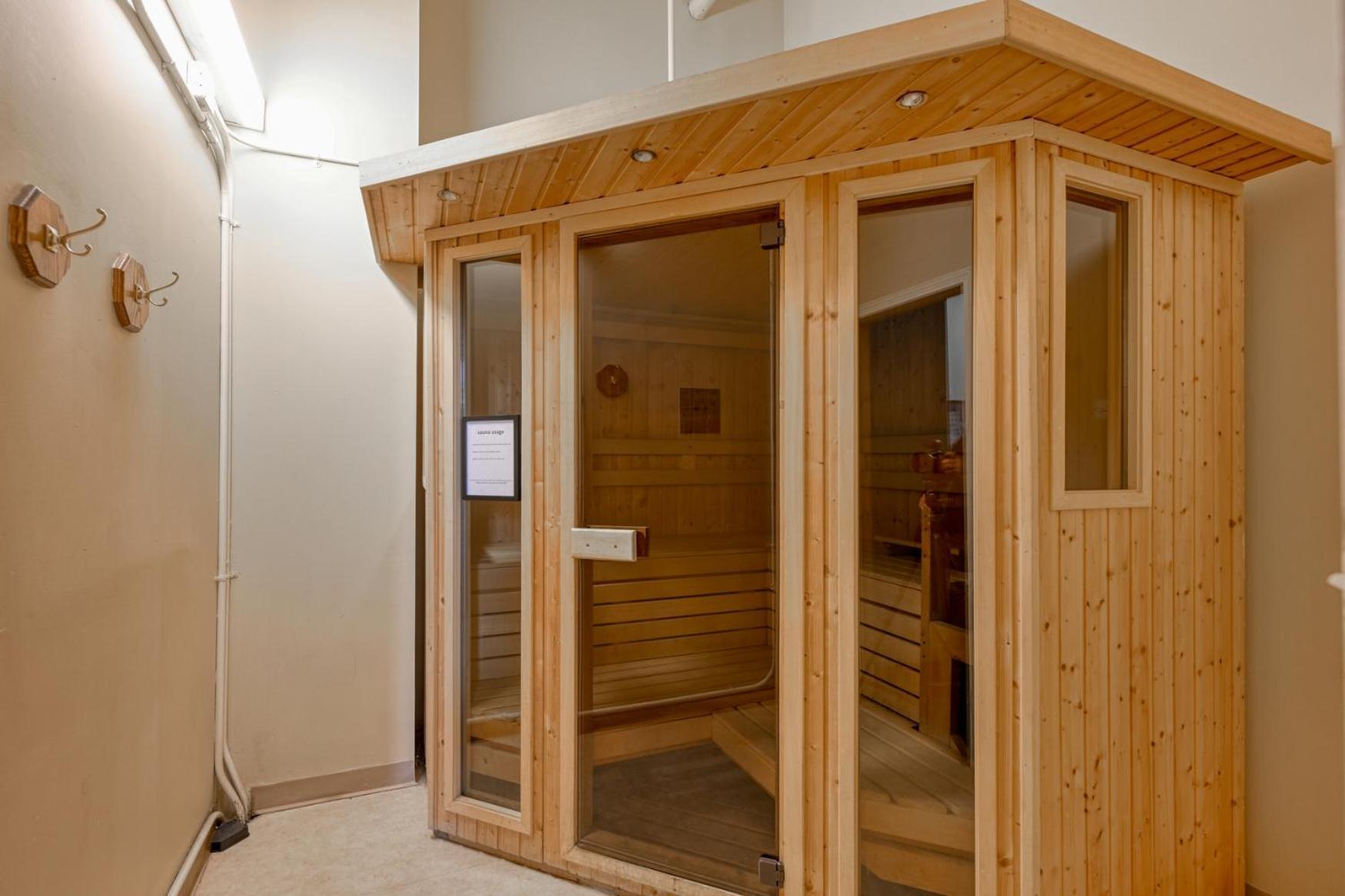 2 Bath Prkg+Gym+Sauna Perk Plaza +30 Day Кливленд Экстерьер фото
